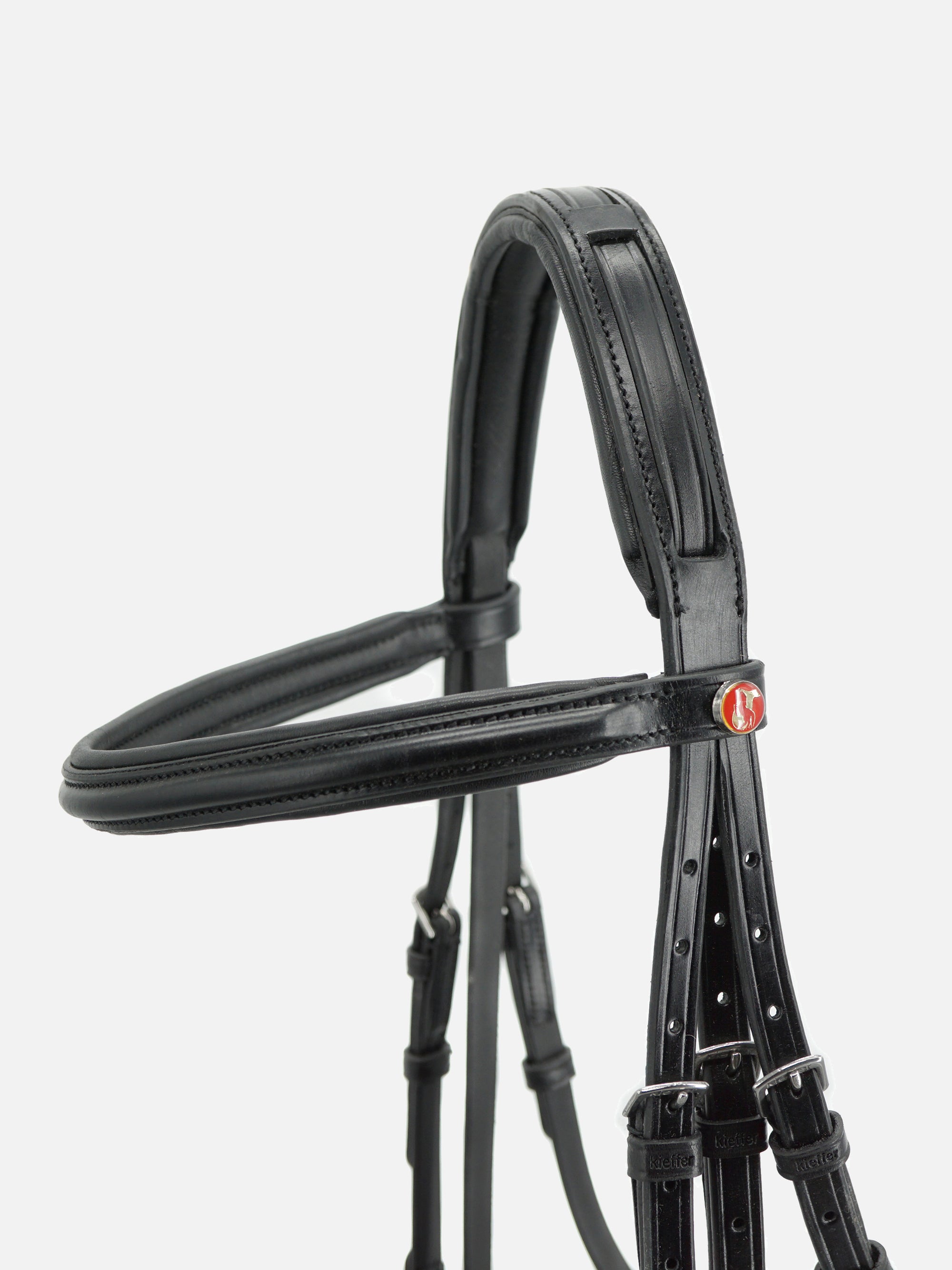 Detailfoto Trense Ergonomic Line III in Schwarz mit Chrombeschlägen: Genickstück und bombiertes Stirnband