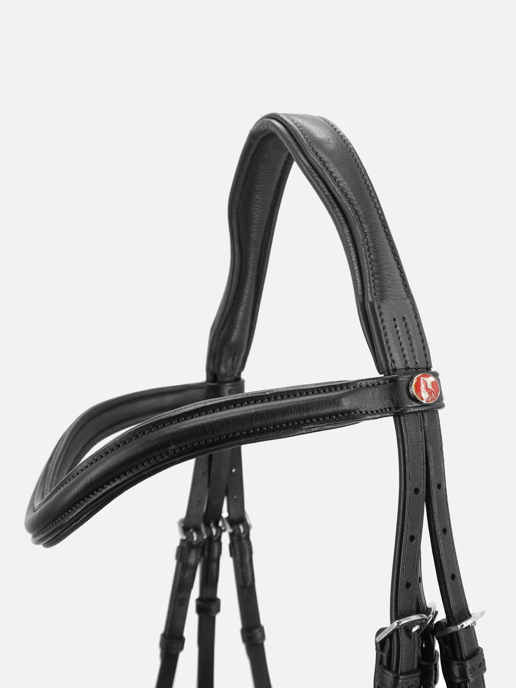 Detailfoto Trense Kieffer Ultrasoft® Haflinger in Schwarz: Genickstück und geschwungenes bombiertes Stirnband