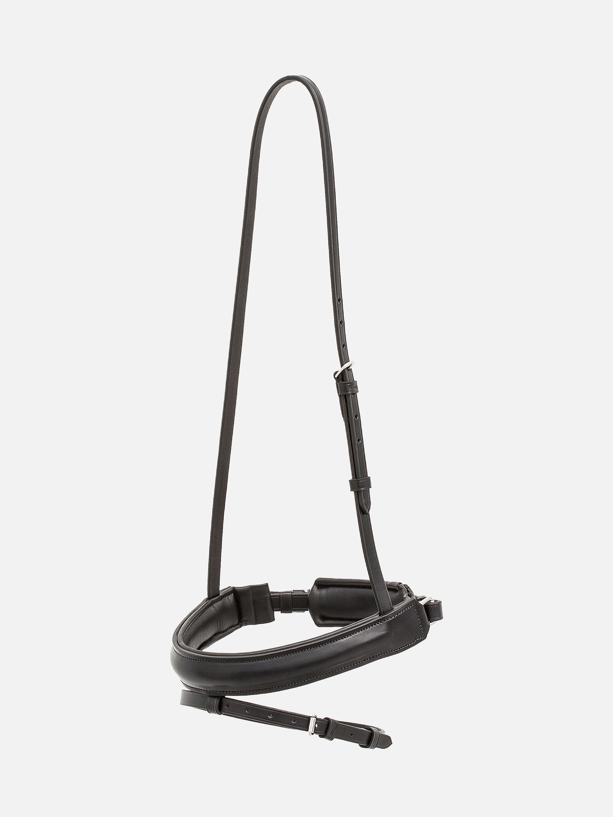 Schwedisches Reithalfter Madonna in Schwarz mit Chrombeschlägen