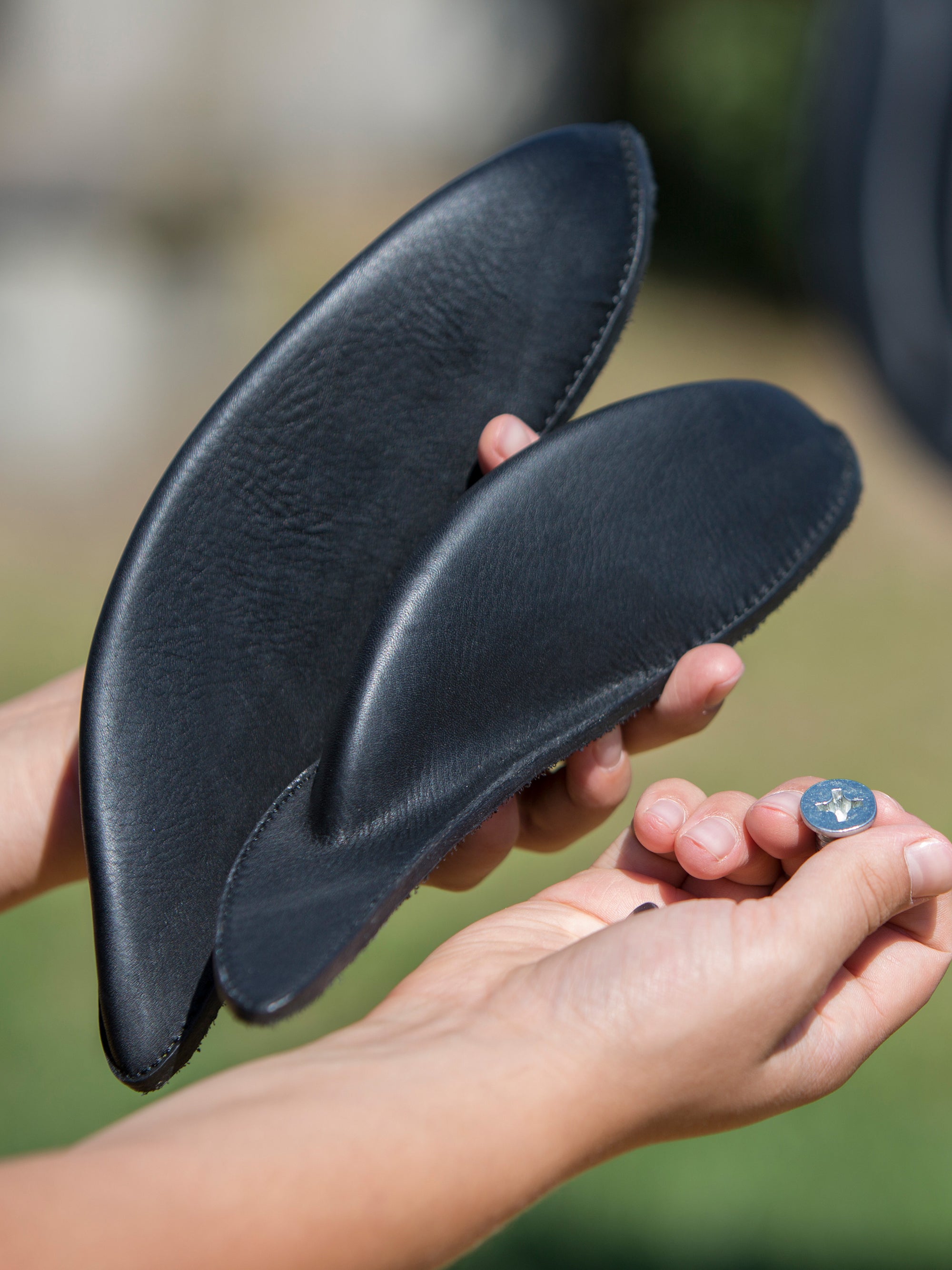 Detailfoto Trekkingsattel Trekk Vario: Pauschen in zwei verschiedenen Ausführungen mit Schrauben