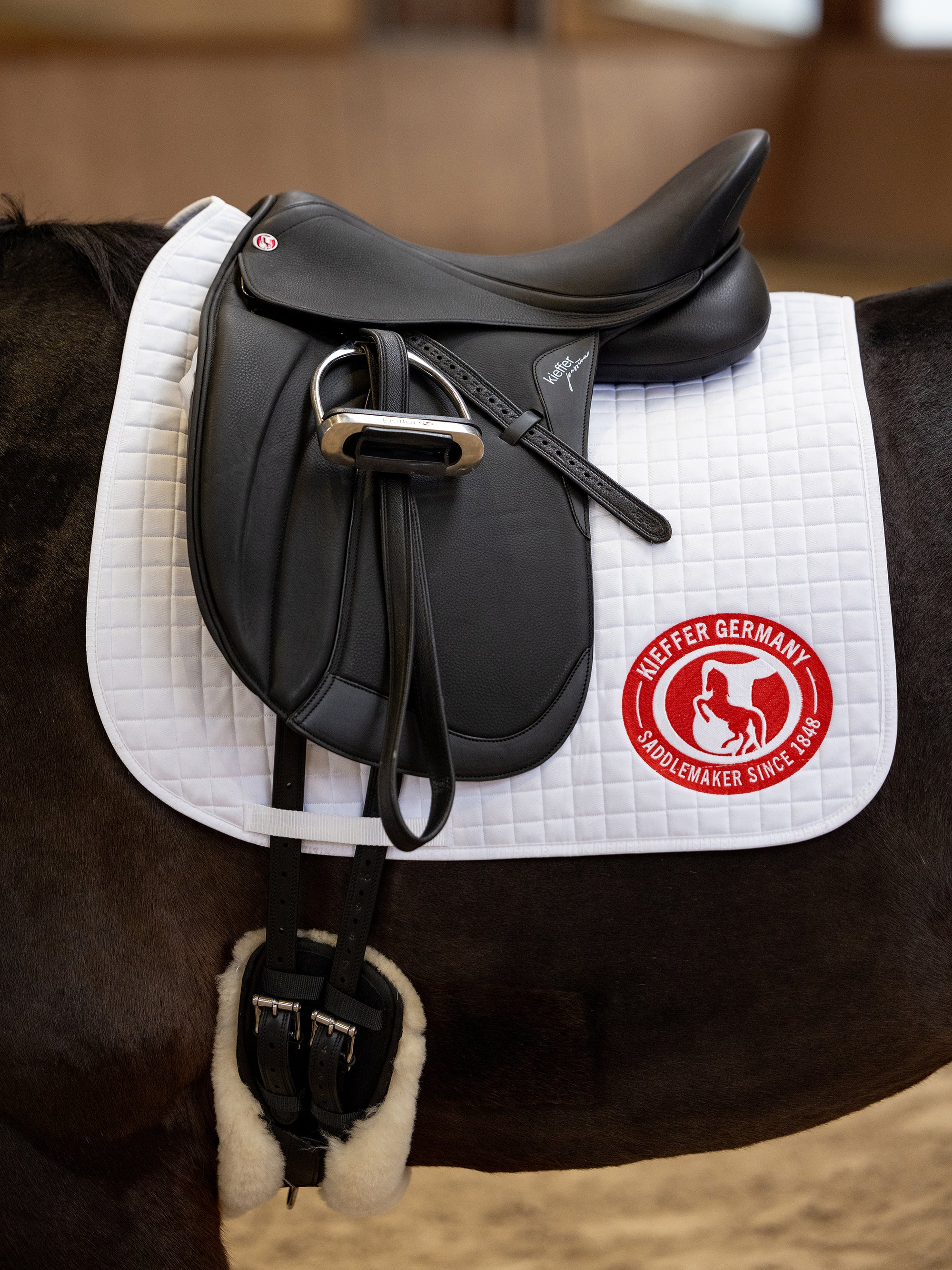 Kurzgurt Air-Tex Lambskin + am Pferd